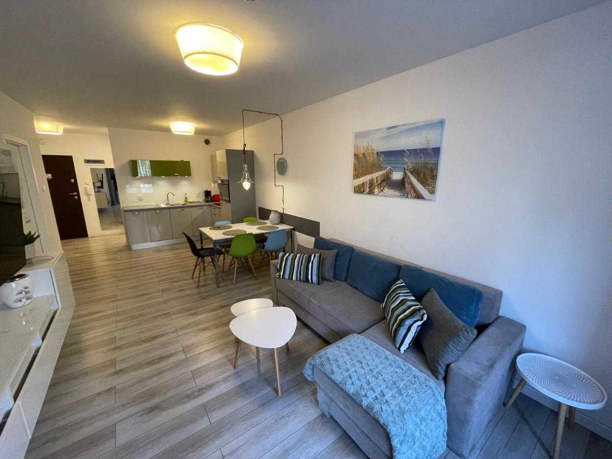 Apartament Polanki Kolobrzeg Z Podgrzewanym Basenem ภายนอก รูปภาพ