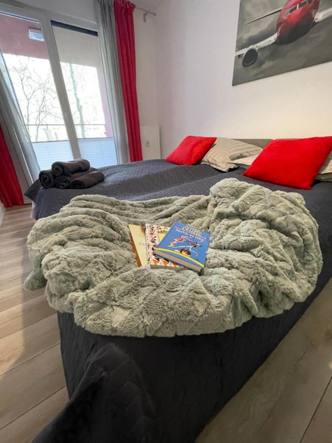 Apartament Polanki Kolobrzeg Z Podgrzewanym Basenem ภายนอก รูปภาพ